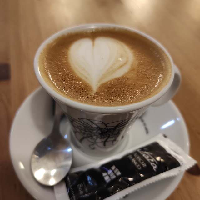 Clasic Cafe Con Leche Con Toque Romántico