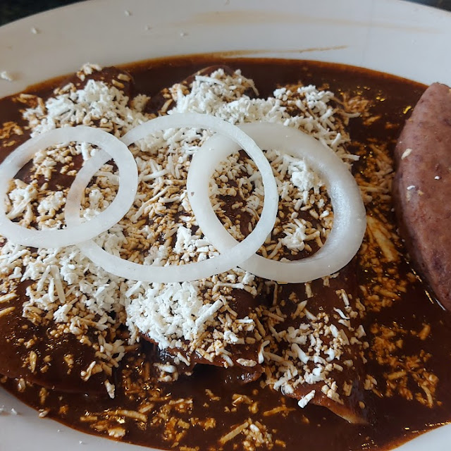 Enchiladas de Mole