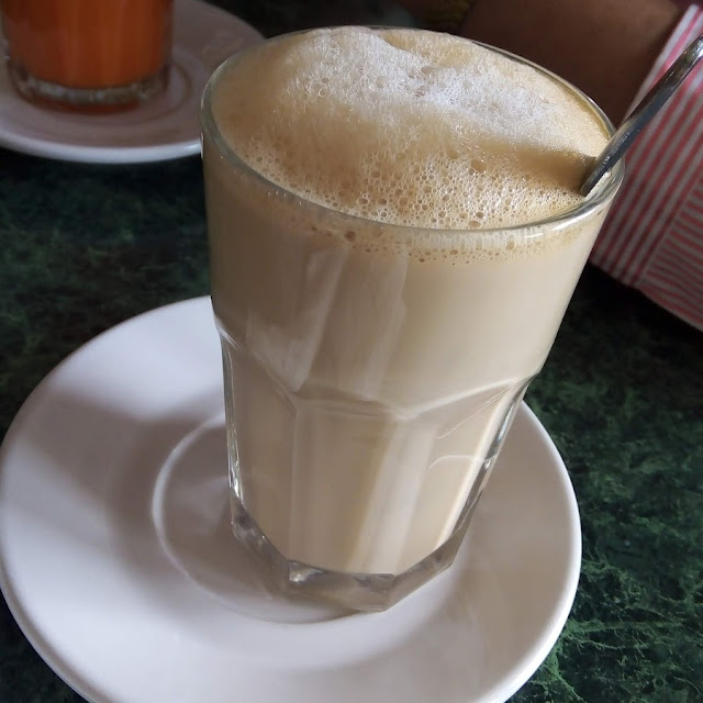 Café Con Leche