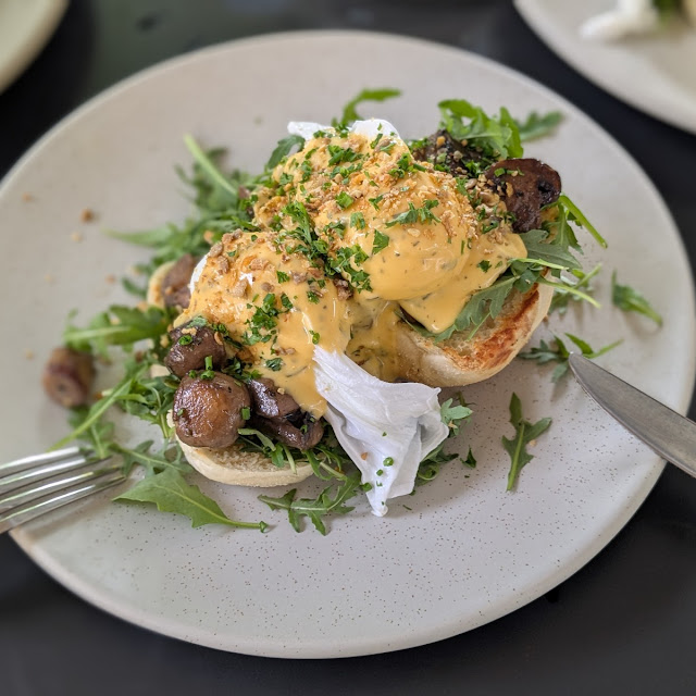 Odd Saints Eggs Benedict w Streaky Bacon