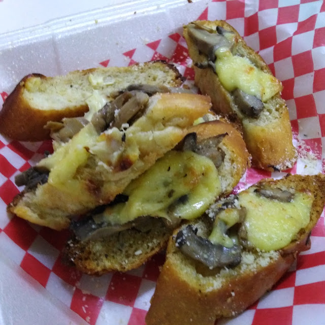 Pan Con Ajo Queso Y Champiñones
