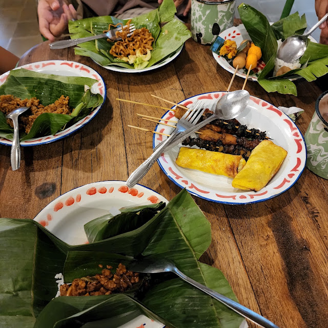 Nasi Kucing Sate Satean
