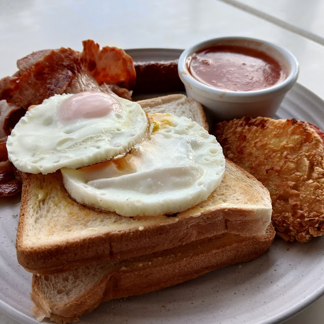 Bug Breakfast