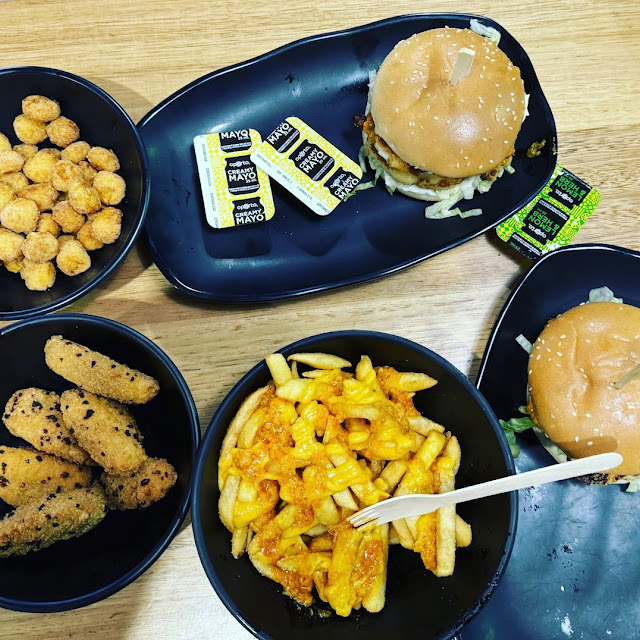 Double Bondi Meal with Spicy Bolas & Jalapenos