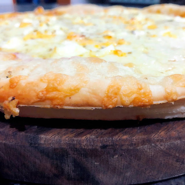Pizza Mussarela