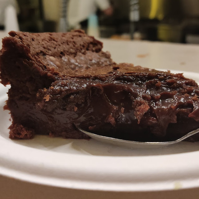 Homemade Melting Chocolate Cake