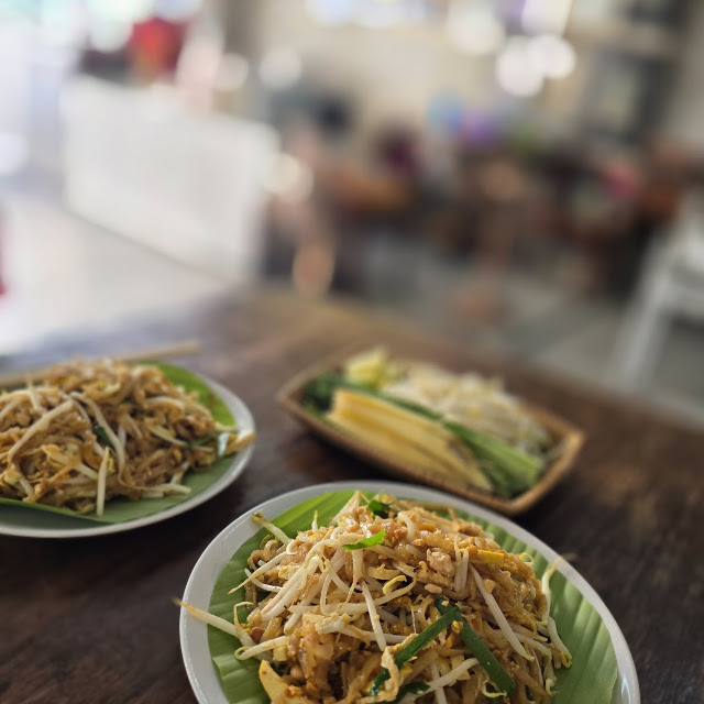 Padthai Wrapped with Egg