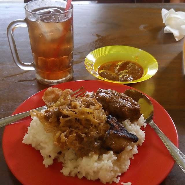 Rendang Kulit Ayam Bakar