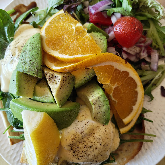 Eggs Benedict Avocado
