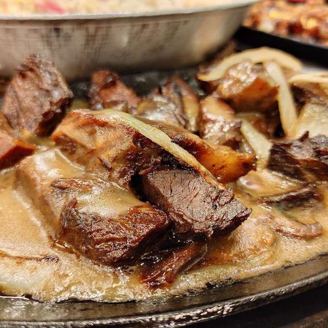 Tapa with Gravy
