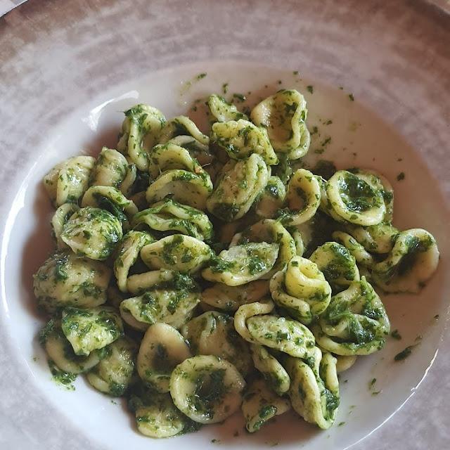 Orecchiette Alle Cime Di Rapa Con Pomodorini E Acciughe