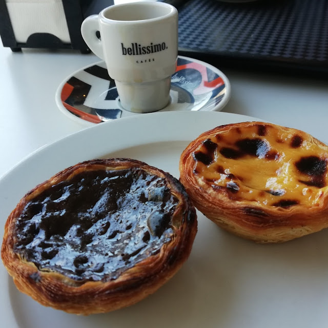 Pastel de Alfarroba E Pastel de Batata Doce