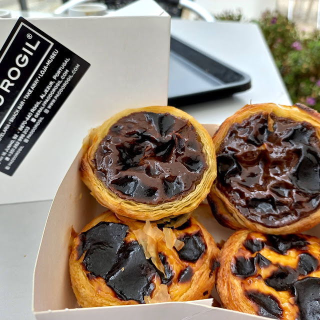 Pastéis de Alfarroba E Batata Doce