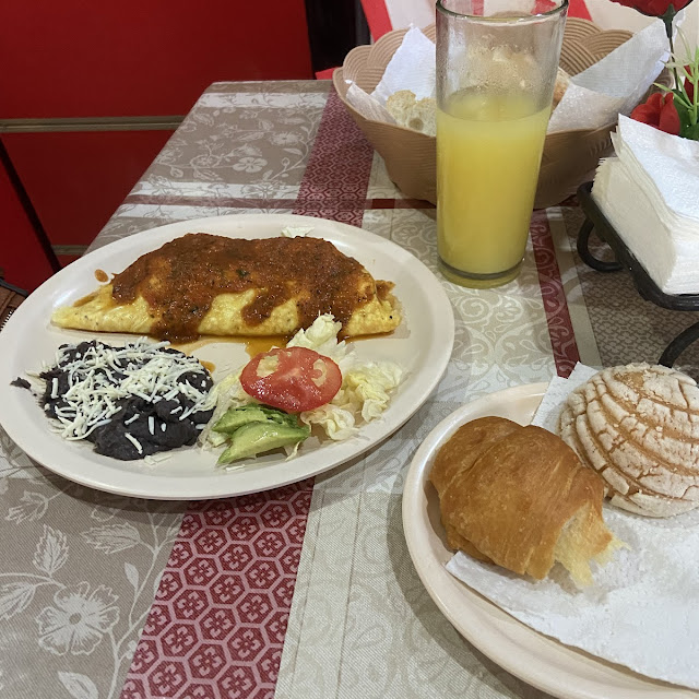 Seafood Omelette Refried Beans with Cheese Salad and Bread