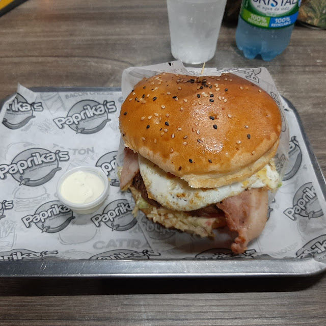Hamburguesa de Res Con Queso