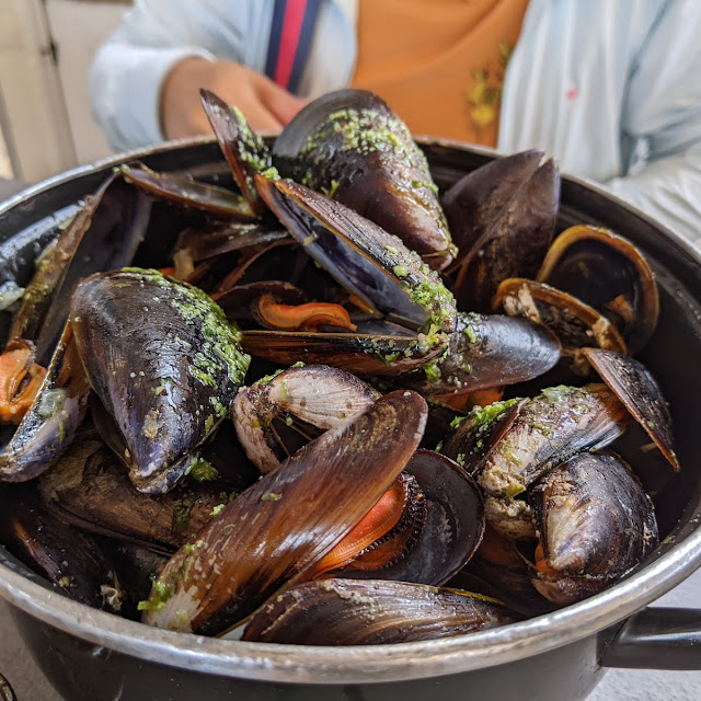 Mussels and French Fries