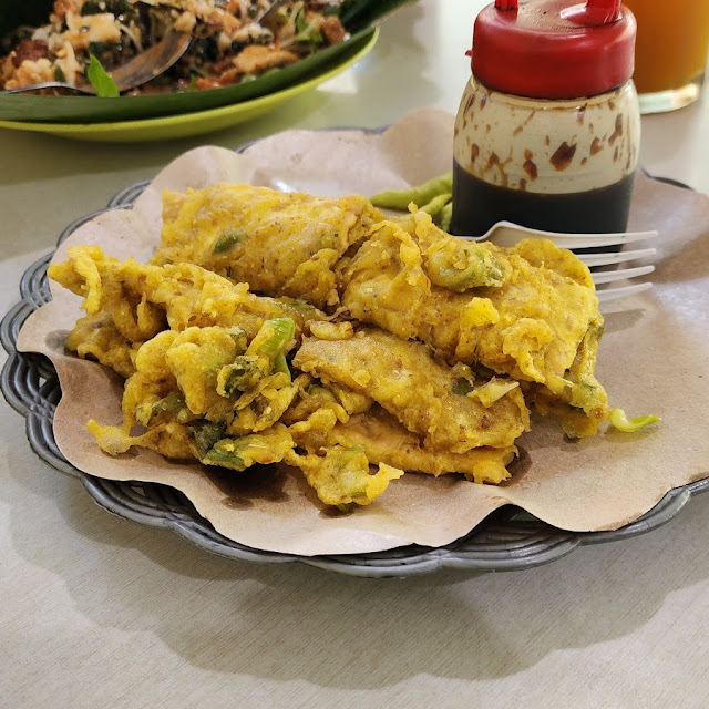 Tempe Mendoan Bu Kus