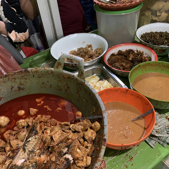 Nasi Pecel Ikan Tongkol