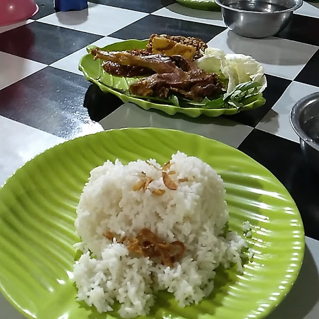 Bebek Goreng Kurang Empuk