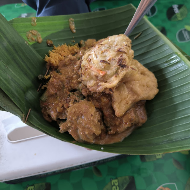 Nasi Lethok Pecel Babat