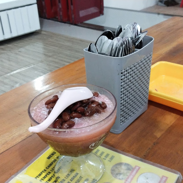 Es Kacangmerah