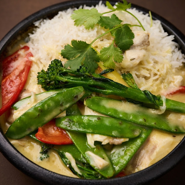 Vivid Green Thai Curry
