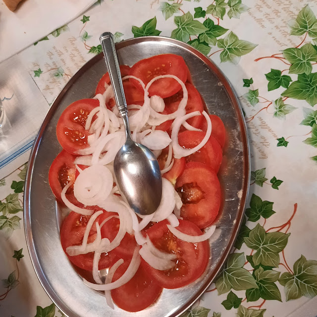 Pomodori Con Cipolle
