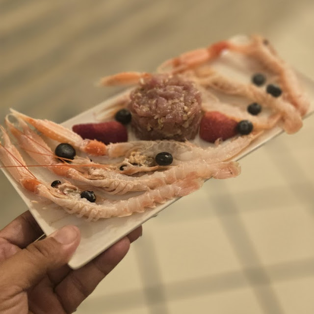 Tartare Di Tonno E Scampi Crudi