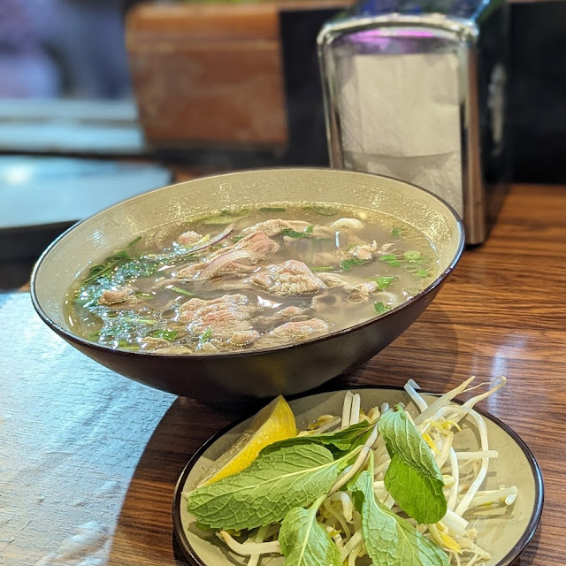 Spicy Pho Rare Seef and Chicken