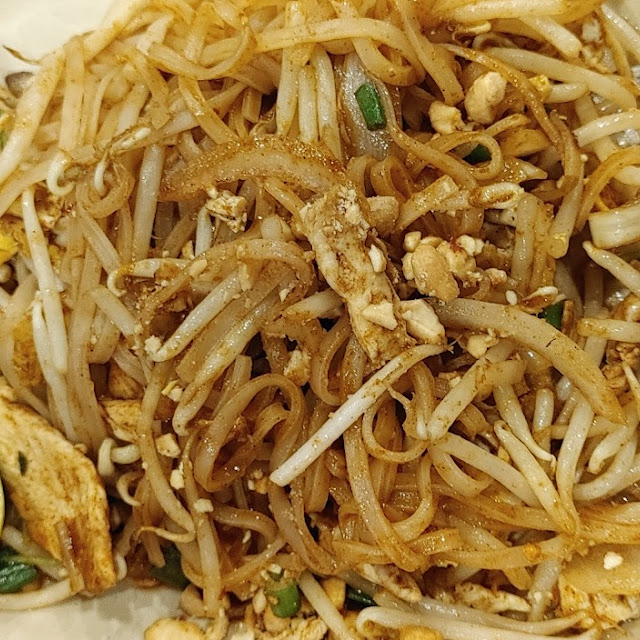 Chicken Pad Thai