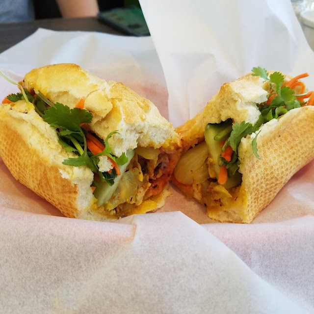Bi Cuốn Shredded Pork Rolls