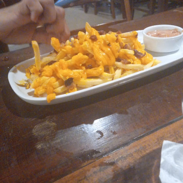 Batata Com Cheddar E Bacon