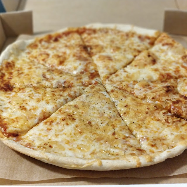 Pizza Margherita 2
