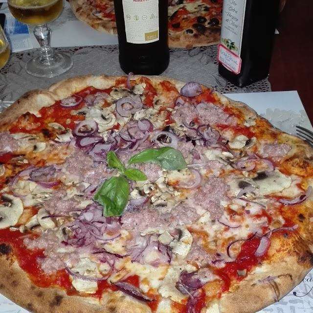 Pizzeria