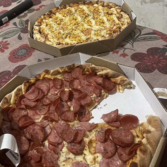 Pizza de Calabresa E Frango E Catupiry