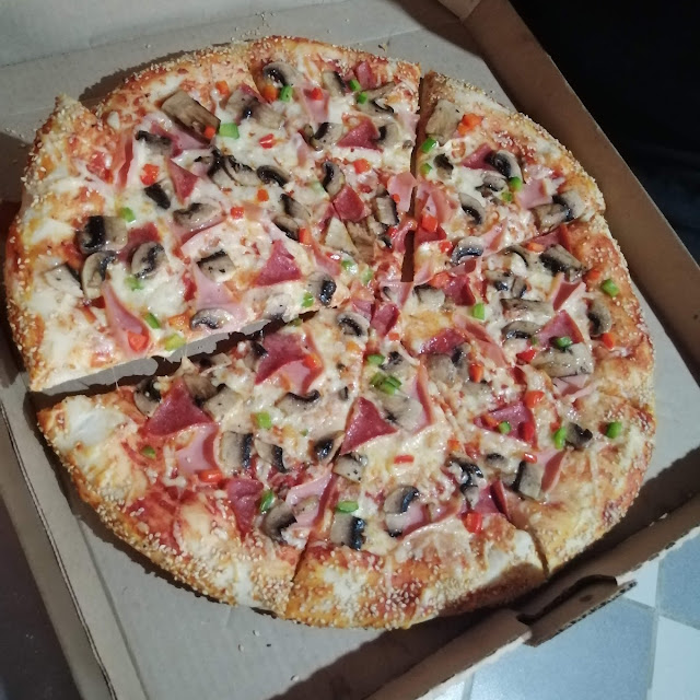 Pizza de Orilla Rellena
