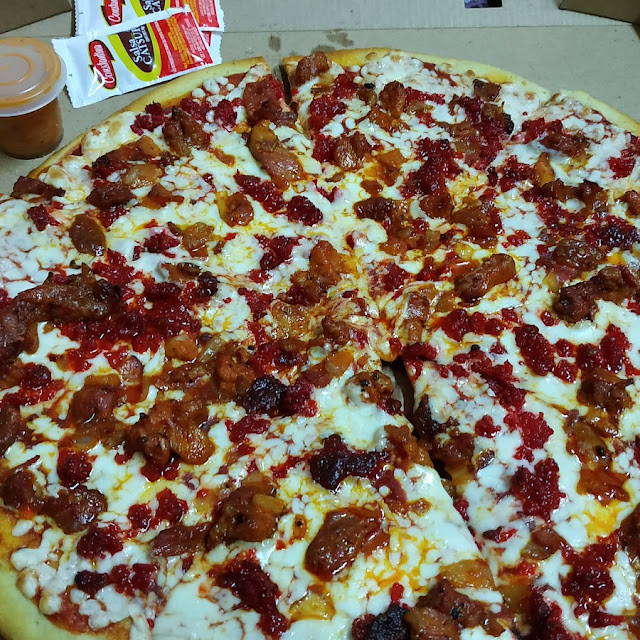 Pizza Al Pastor Y Piña Con Orilla