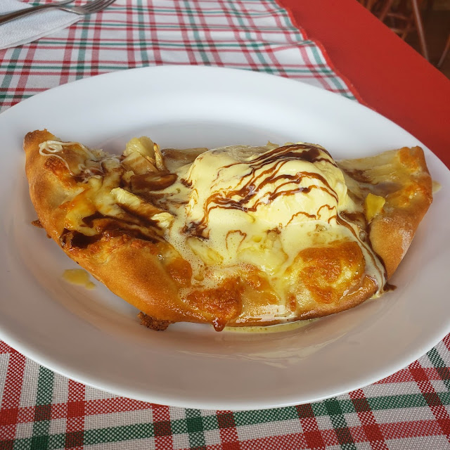 Pizza de Abacaxi Com Sorvete