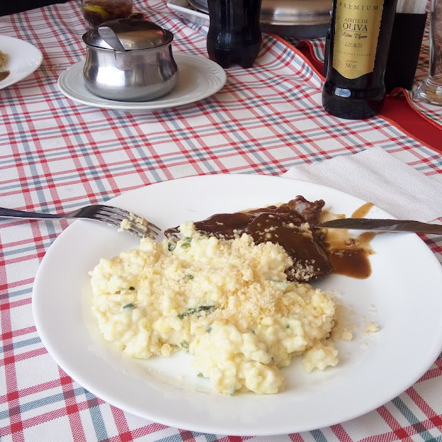 Filé ao Molho Madeira