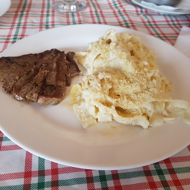 Paillard de Filet Com Fettucini Alfredo