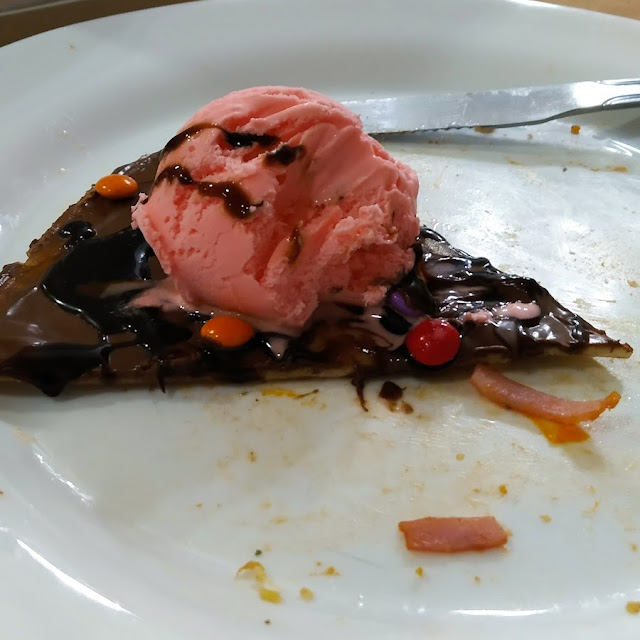 Pizza de Chocolate Com Sorvete