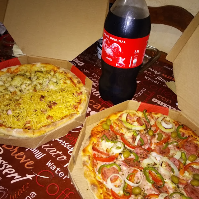 Pizza ½ Frango Com Palmito ½ Batata Palha E 1 Moda