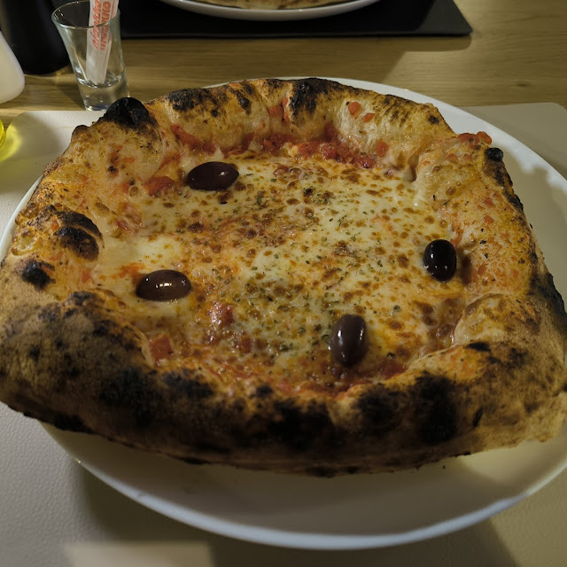Pizza Nuona