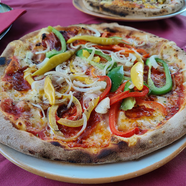 Slavnoska Pizza