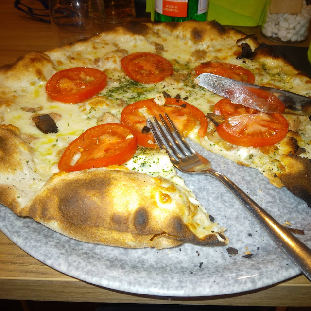 Pizza Con Tonno