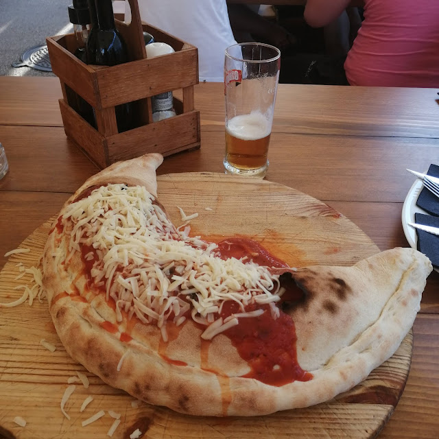 Pizza Calzone