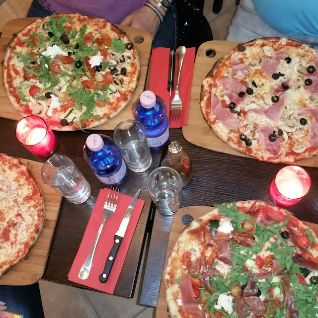 Pizzeria