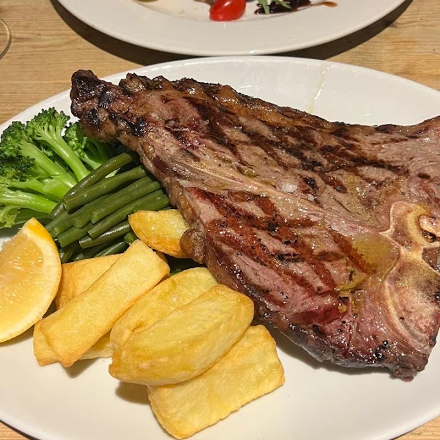 T-Bone Steak Chips with Veg