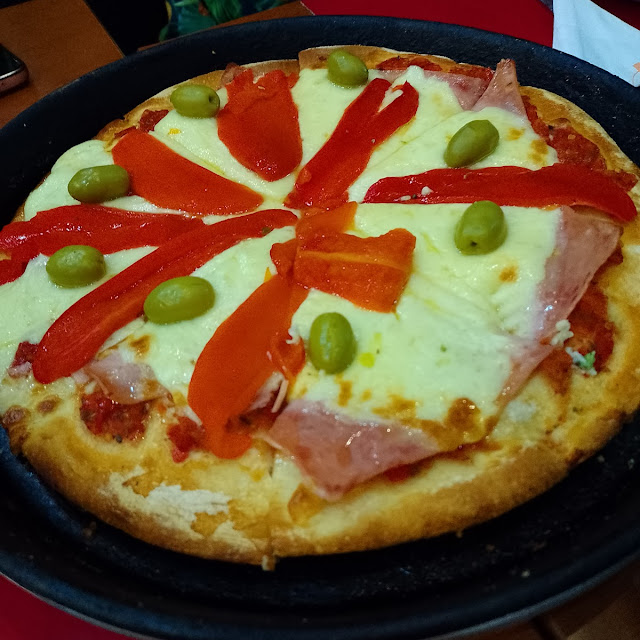 Pizza Muzza