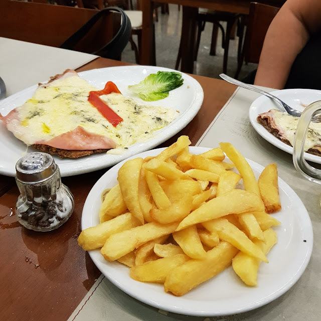 Milanesa A la Napolitana Con Fritas